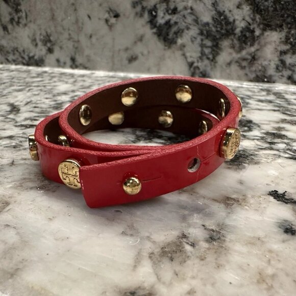 Tory Burch Red Double Wrap Leather Logo Stud Bracelet Gold Tone - Adjustable - Picture 4 of 5